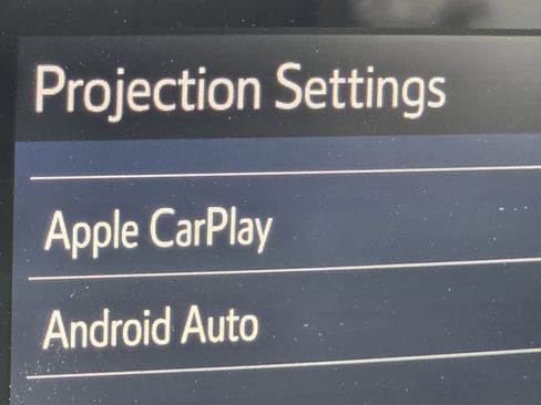 Used 2020 Toyota Highlander XLE image 6