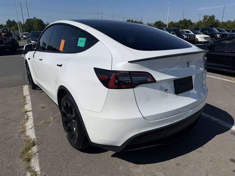 Used 2021 Tesla Model Y Long Range AWD/4WD image 9