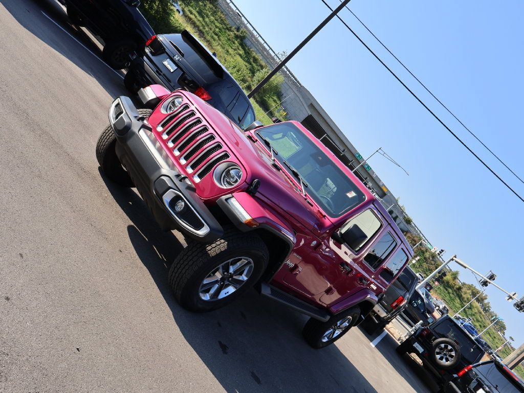 Used 2022 Jeep Wrangler Unlimited Sahara w/ LED Lighting Group AWD/4WD image 3