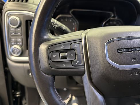 Used 2019 GMC Sierra 1500 Denali w/ Technology Package image 17