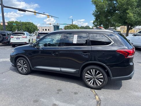 Used 2019 Mitsubishi Outlander SEL FWD image 6