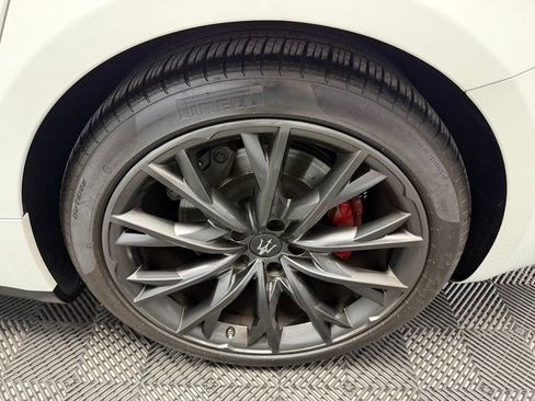 Used 2019 Maserati Ghibli S RWD image 20
