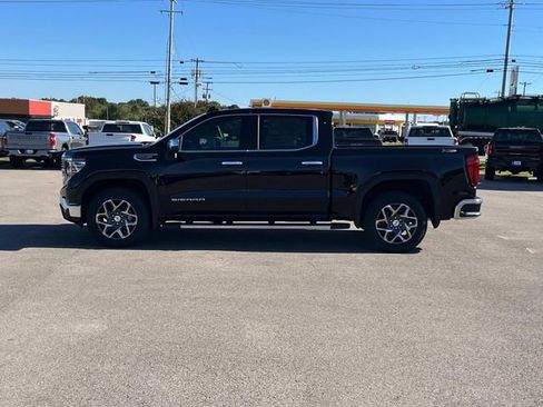 New 2025 GMC Sierra 1500 SLT w/ SLT Premium Plus Package image 7
