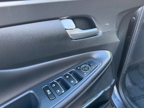 Used 2023 Hyundai Santa Fe SEL w/ Premium Package image 17