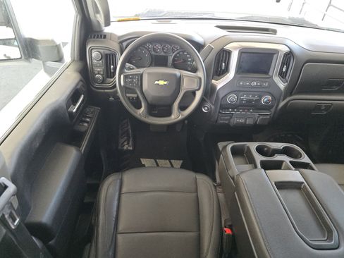 Used 2024 Chevrolet Silverado 3500 W/T image 16