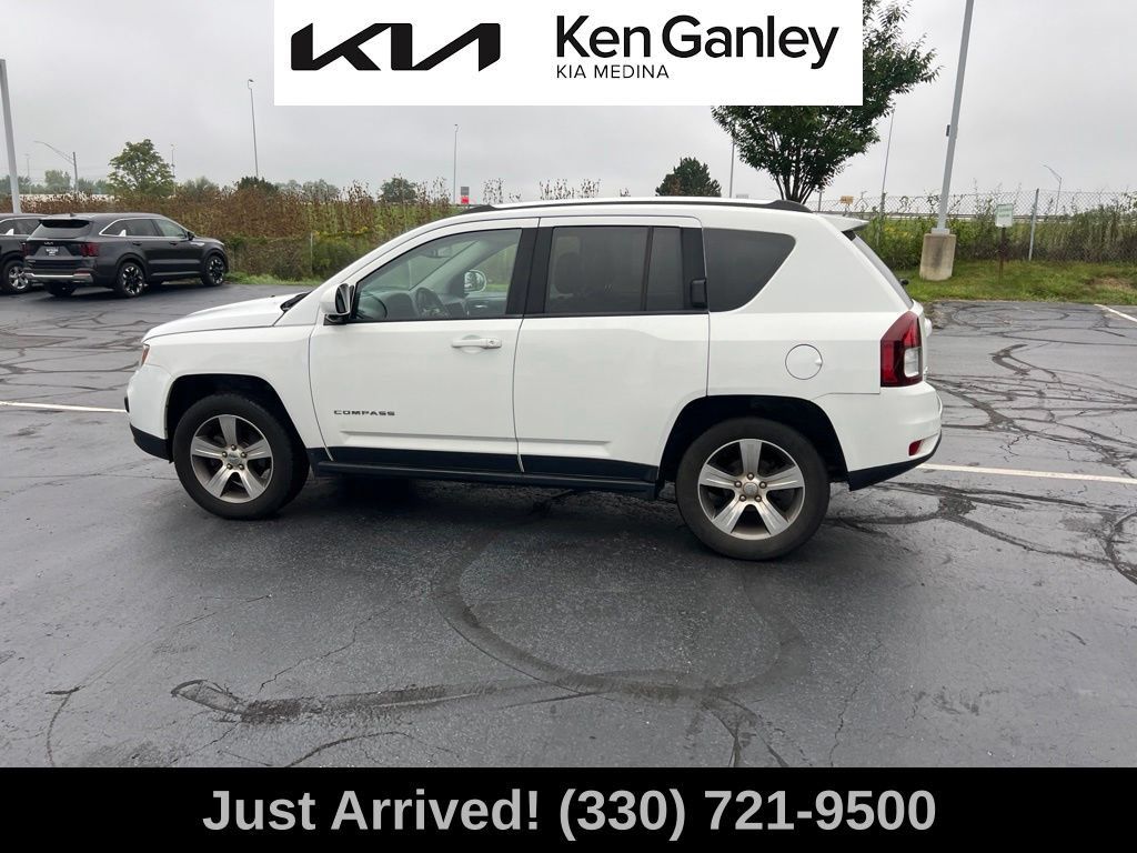 Used 2016 Jeep Compass High Altitude AWD/4WD image 8