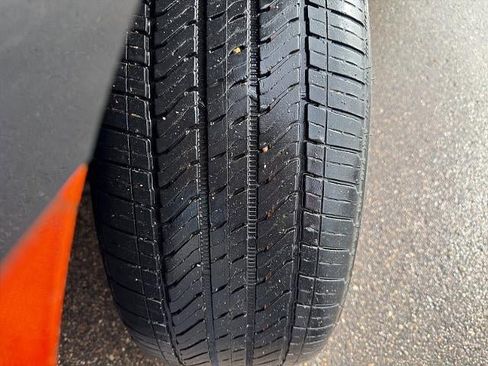 Used 2024 GMC Yukon XL Denali w/ Advanced Technology Package image 11