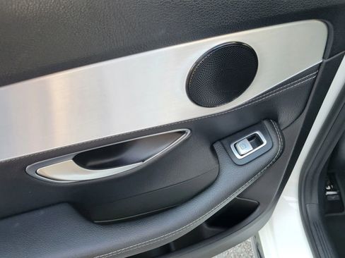 Used 2016 Mercedes-Benz C 300 4MATIC Sedan image 12