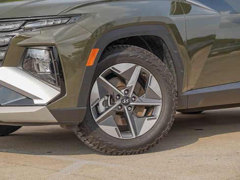 Used 2025 Hyundai Tucson SEL image 2