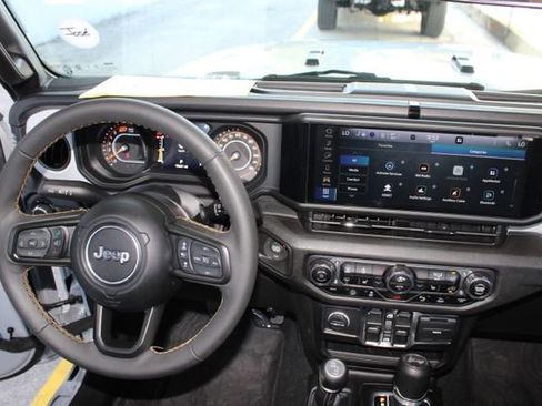 Used 2024 Jeep Wrangler Sport S image 22