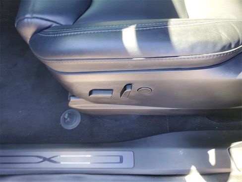 Used 2020 Tesla Model X Long Range image 23