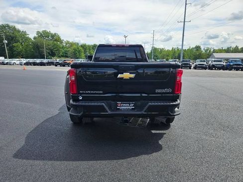 Used 2025 Chevrolet Silverado 3500 High Country w/ High Country Premium Package AWD/4WD image 8