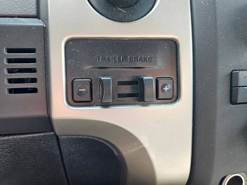 Used 2013 Ford F150 XLT w/ Trailer Tow Pkg AWD/4WD image 13