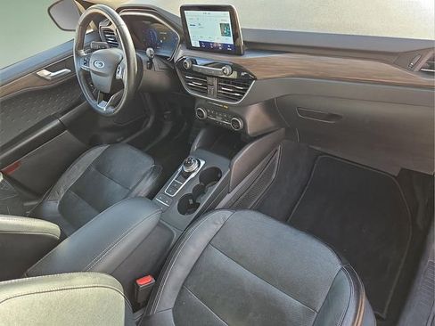 Used 2020 Ford Escape Titanium image 11