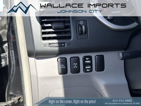Used 2004 Toyota 4Runner Sport AWD/4WD image 31