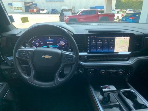 Used 2026 Chevrolet Silverado 1500 High Country AWD/4WD image 15