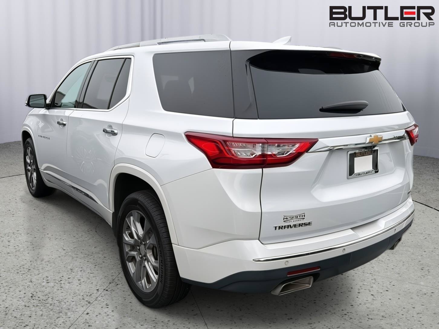 Used 2019 Chevrolet Traverse Premier w/ Driver Confidence II Package FWD image 10