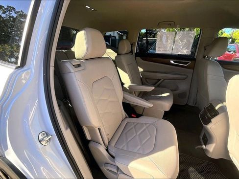 Certified 2026 Volkswagen Atlas SE w/ Black Wheel Package image 20