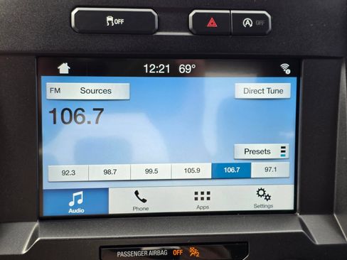 Used 2018 Ford F150 XL w/ Equipment Group 101A Mid AWD/4WD image 15