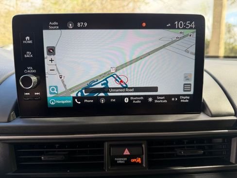 Certified 2025 Honda Pilot Touring image 26