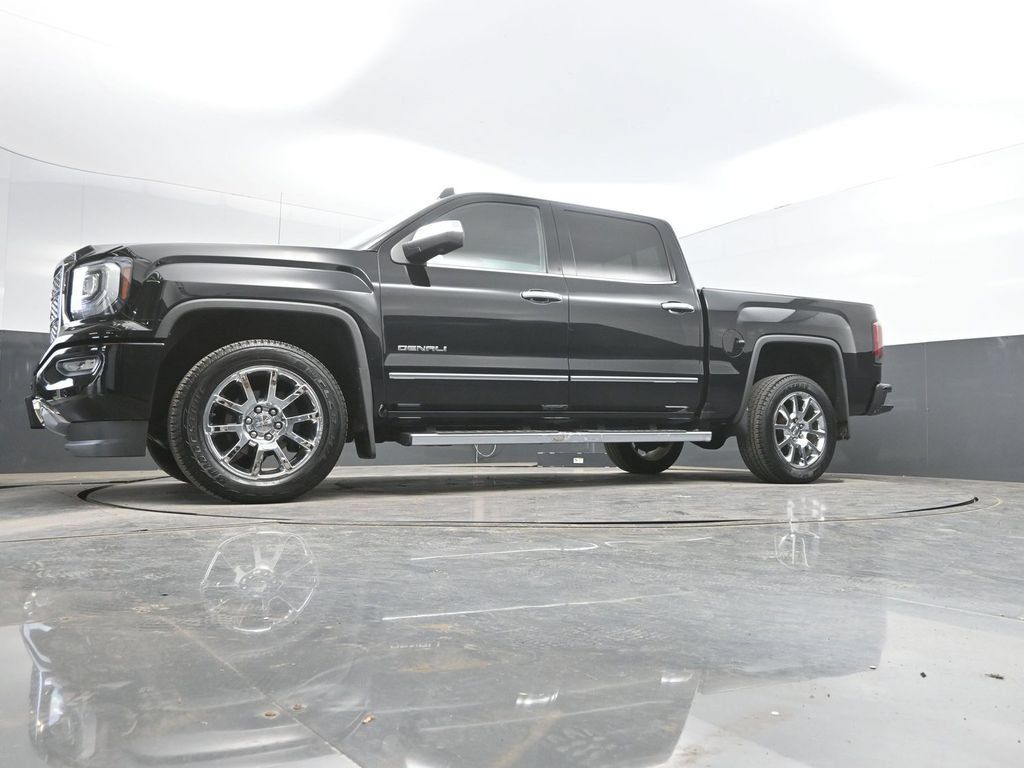 Used 2018 GMC Sierra 1500 Denali AWD/4WD image 35