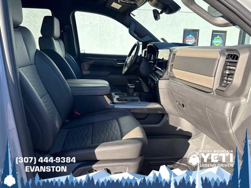 Used 2024 Chevrolet Silverado 1500 ZR2 w/ Technology Package image 13