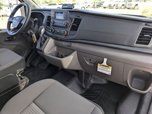 New 2025 Ford Transit 250 148 Medium Roof image 42