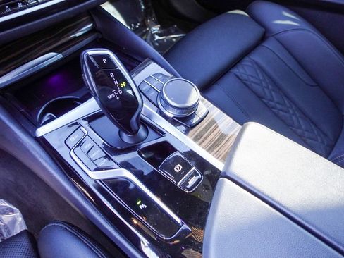 Used 2021 BMW 530i image 21