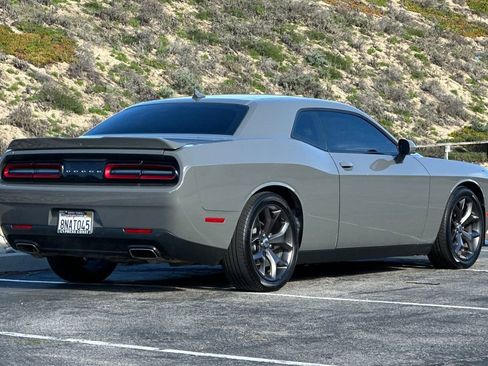 Used 2019 Dodge Challenger GT image 3