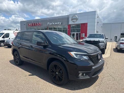 Used 2021 Honda Passport Sport image 1
