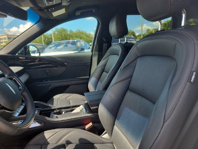 Certified 2024 Lincoln Nautilus Premier w/ Jet Appearance Package AWD/4WD image 28