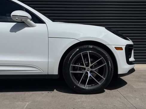 New 2026 Porsche Macan image 10