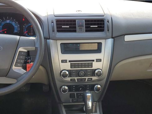 Used 2010 Ford Fusion SE image 22