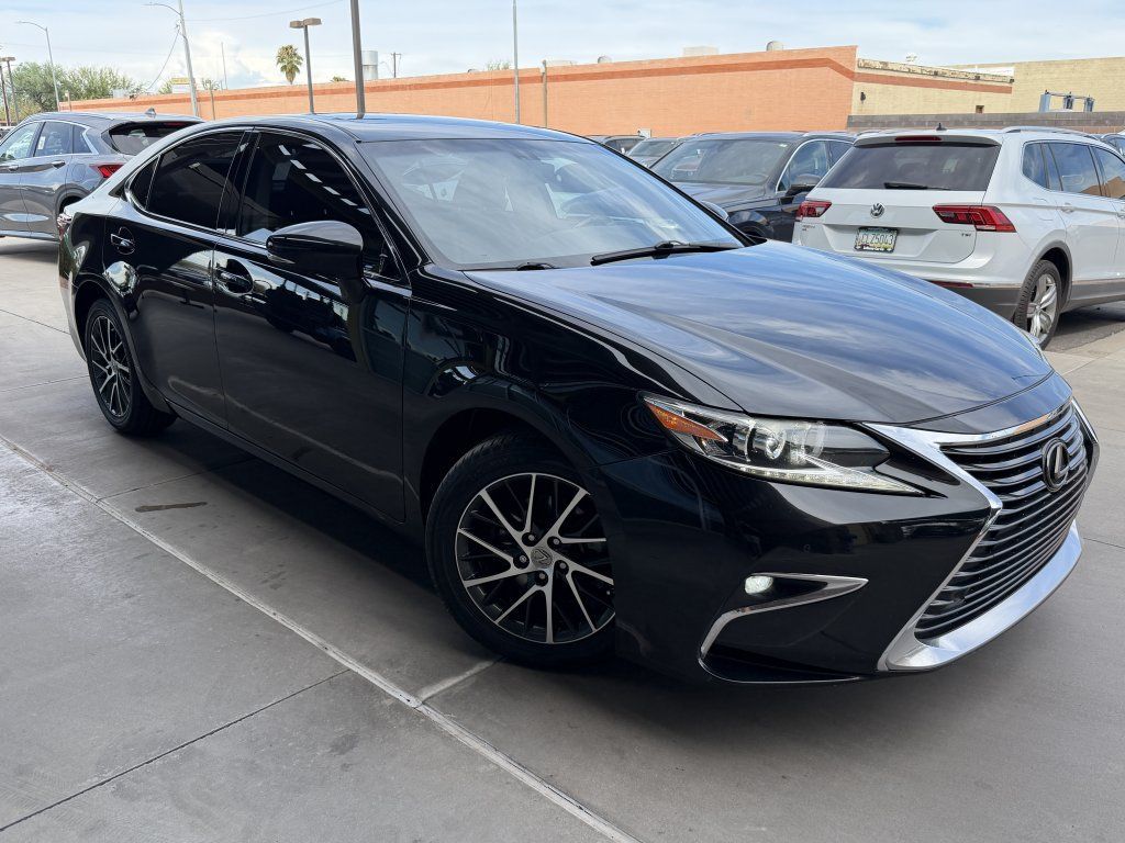 Used 2016 Lexus ES 350 w/ Navigation System Package FWD image 6