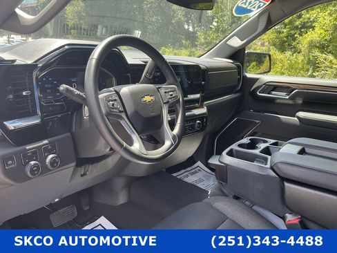Used 2023 Chevrolet Silverado 1500 LT AWD/4WD image 20