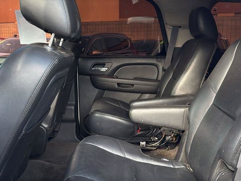 Used 2011 Chevrolet Tahoe LTZ RWD image 22