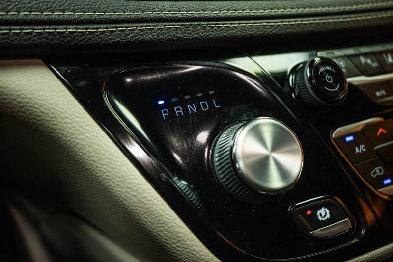 Used 2022 Chrysler Pacifica Limited FWD image 18
