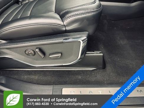 New 2026 Ford F250 Platinum image 18