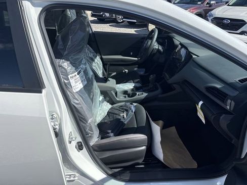 New 2025 Subaru Crosstrek 2.5i Limited w/ Popular Package #3A image 24