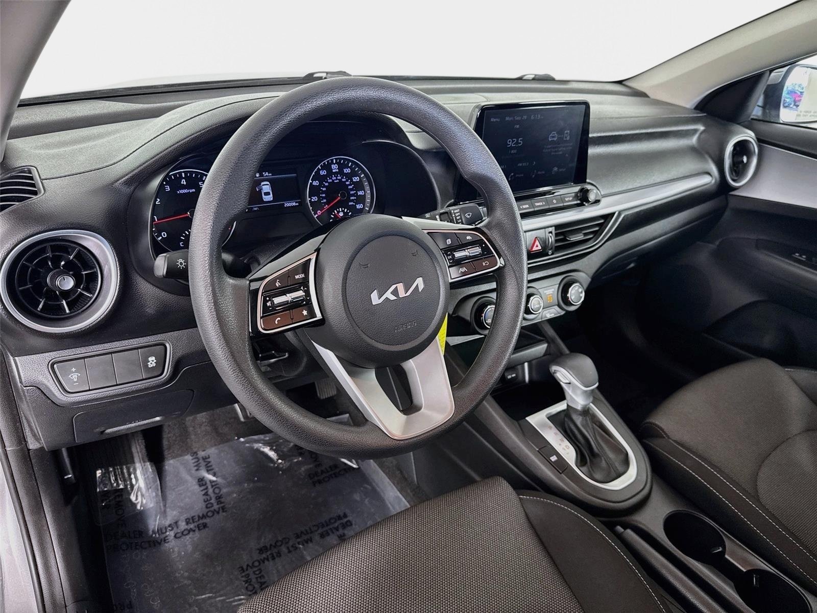 Used 2023 Kia Forte LXS FWD image 9
