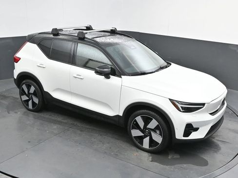 Certified 2023 Volvo XC40 Recharge Ultimate w/ Protection Package Premier image 31