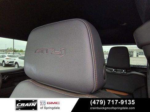 Used 2024 GMC Sierra 1500 AT4 w/ Technology Package AWD/4WD image 22
