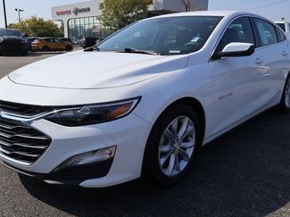 Used 2024 Chevrolet Malibu LT image 1