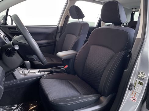 Used 2018 Subaru Forester 2.5i Premium AWD/4WD image 12