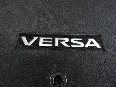 Used 2025 Nissan Versa SR image 20