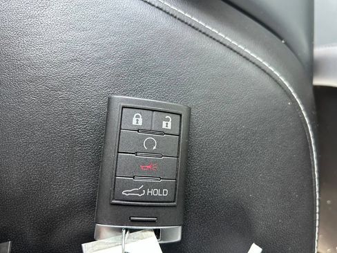 Used 2017 Chevrolet Corvette Stingray Coupe w/ Battery Protection Package RWD image 32