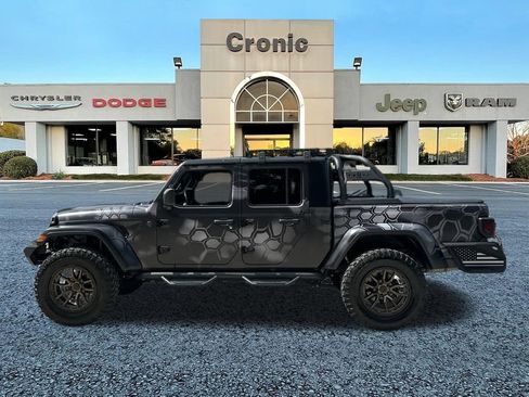 Used 2023 Jeep Gladiator Sport AWD/4WD image 6