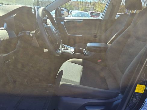 Used 2023 Toyota RAV4 LE AWD/4WD image 14
