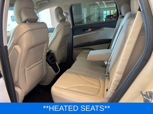 Used 2016 Lincoln MKX Select w/ Select Plus Package FWD image 11