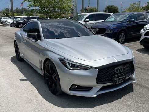 Used 2020 INFINITI Q60 Red Sport 400 AWD/4WD image 5